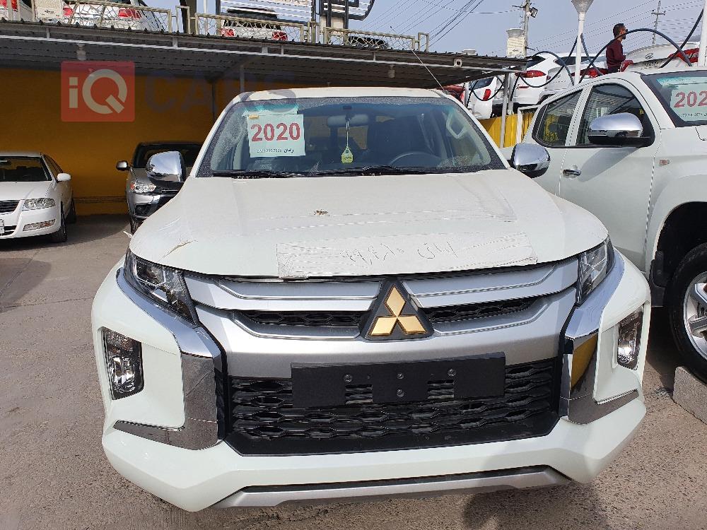 میتسوبیشی L200